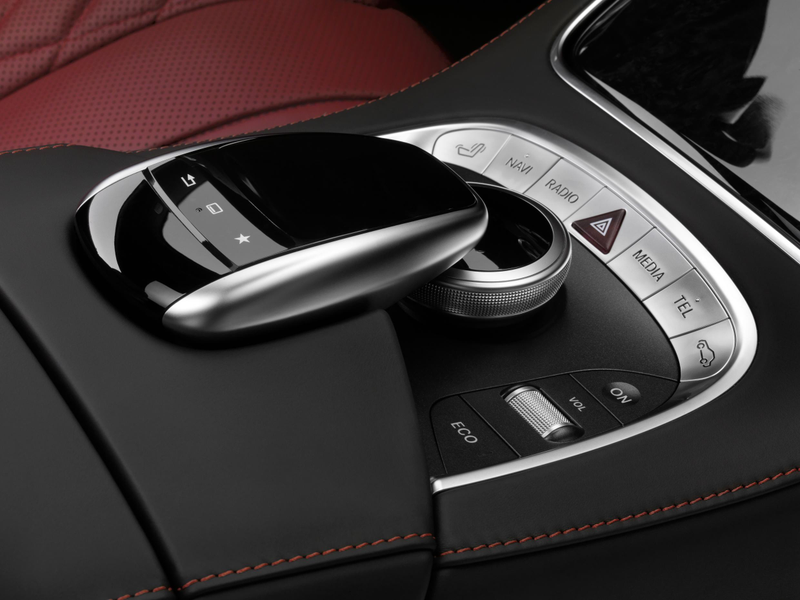 Illustration for article titled The 2015 Mercedes-Benz S-Class Coupe Has 47 Crystals In Its Headlights